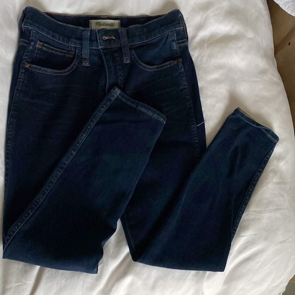 Madewell like new , “roadtripper” jeans , dark wash, soft material
